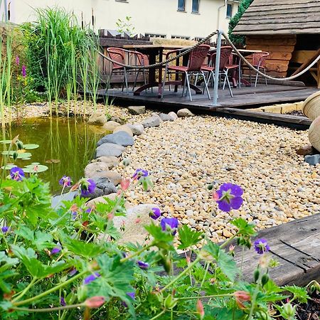 Restaurant Und Pension Zur Puppenstube Stolpen Extérieur photo