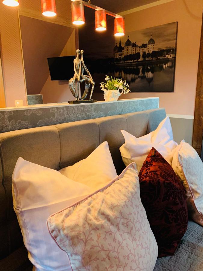 Restaurant Und Pension Zur Puppenstube Stolpen Extérieur photo