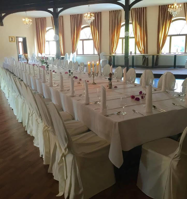 Restaurant Und Pension Zur Puppenstube Stolpen Extérieur photo