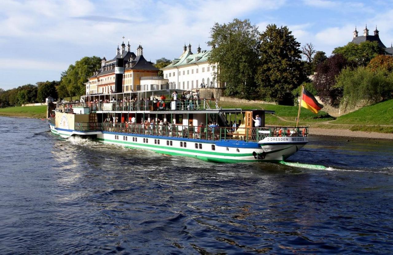 Restaurant Und Pension Zur Puppenstube Stolpen Extérieur photo